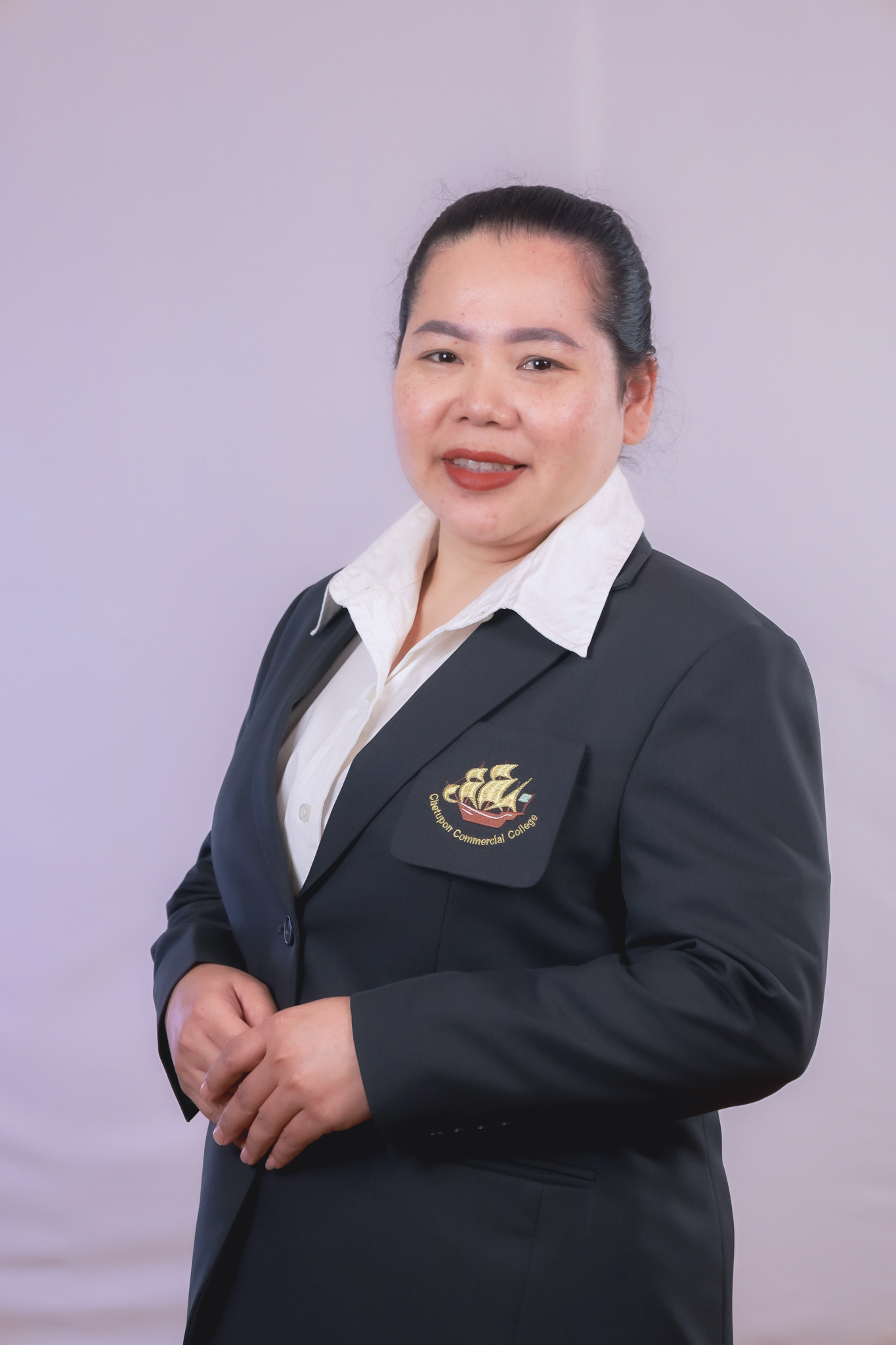 นางสาวปวีย์สุดา สิริภัคเดชานนท์