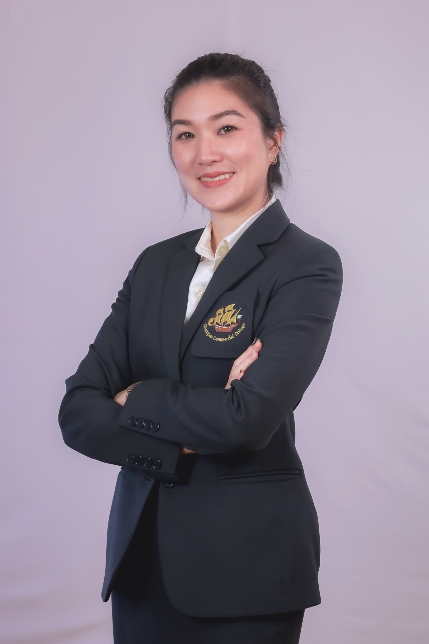 นางสาวอาชัญญา ศรีวรรธนศิลป์